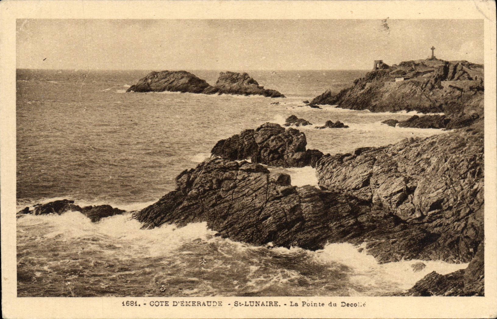 VINTAGE POSTCARD Lunar St the Point of Takes off