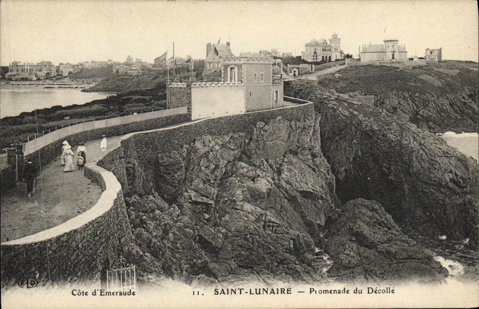 CPA Saint Lunaire Promeande du Decolle