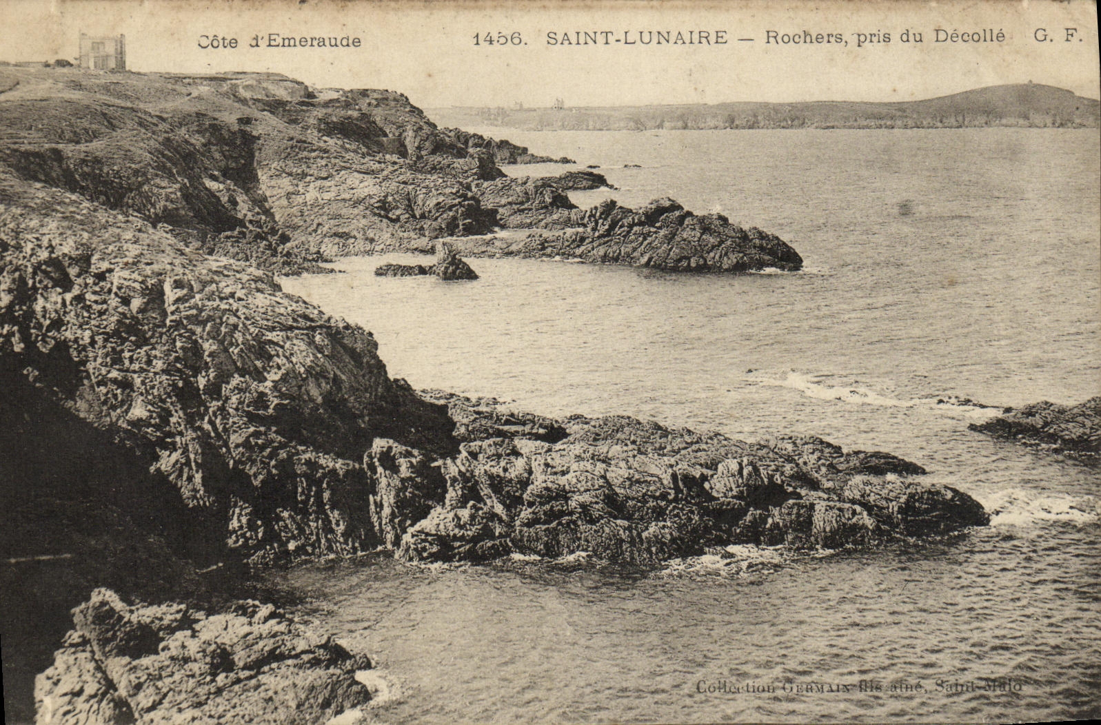 CPA Saint Lunaire Rochers pris du Decolle