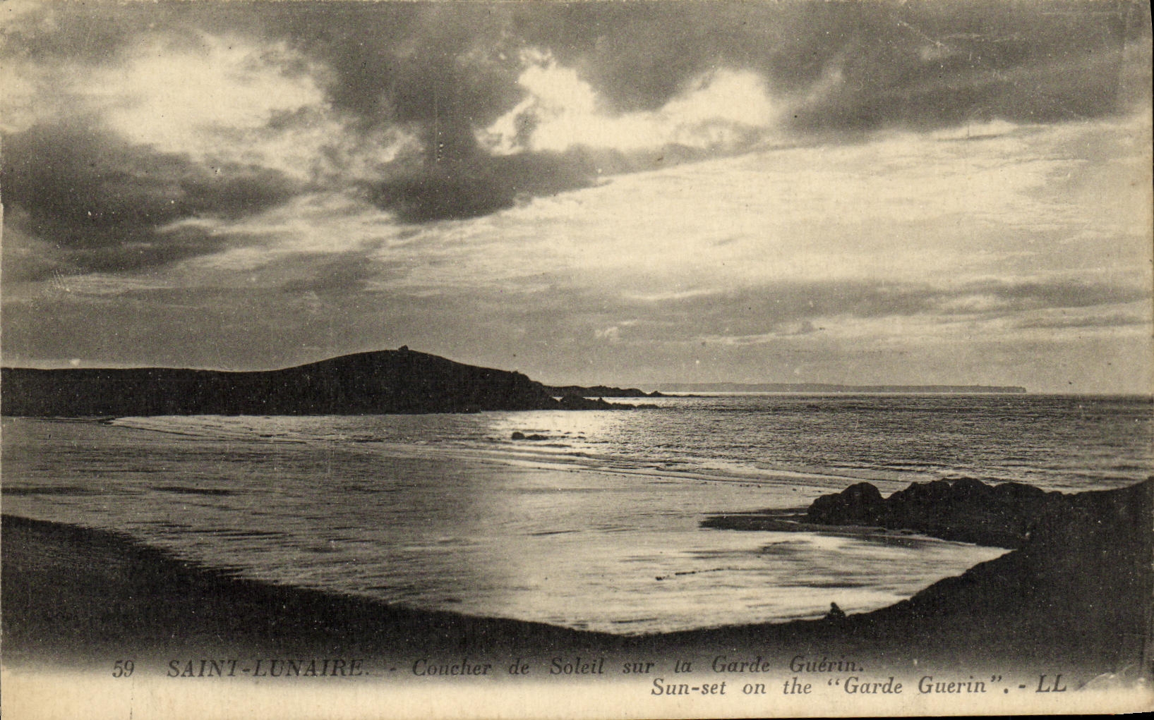CPA Saint Lunaire Coucher de soleil sur la garde Guerin