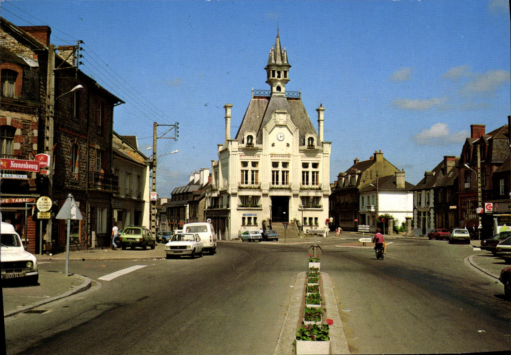 CPM Saint Meen le Grand L Hotel de Ville