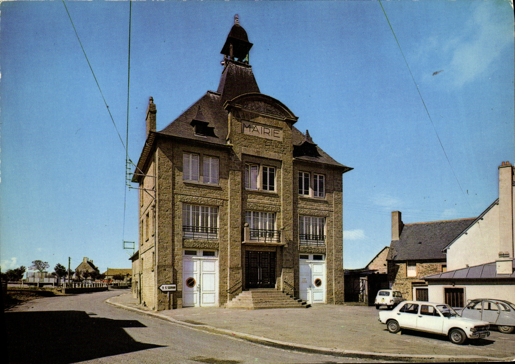 CPM Saint Meloir des Ondes L Hotel de Ville