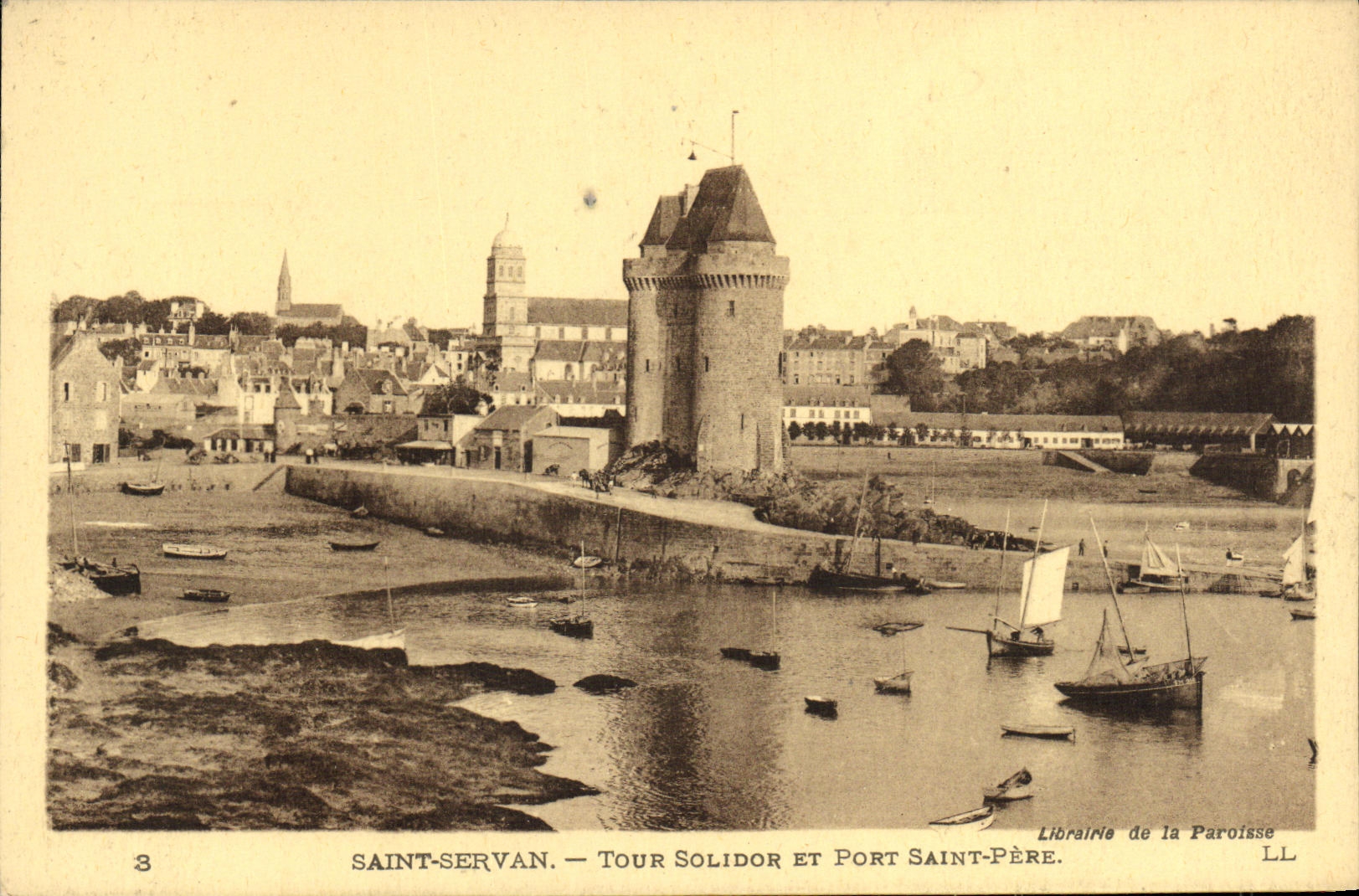 CPA Saint Servan Tour Solidor et Port Saint Pere