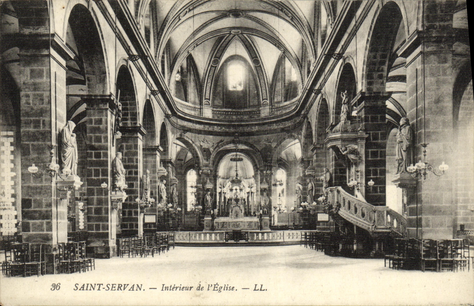 CPA Saint Servan Interieur de l Eglise