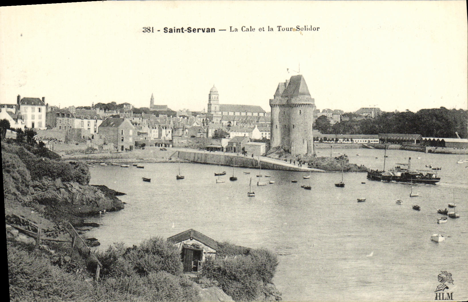 CPA Saint Servan La Cale et la Tour Solidor Bateau