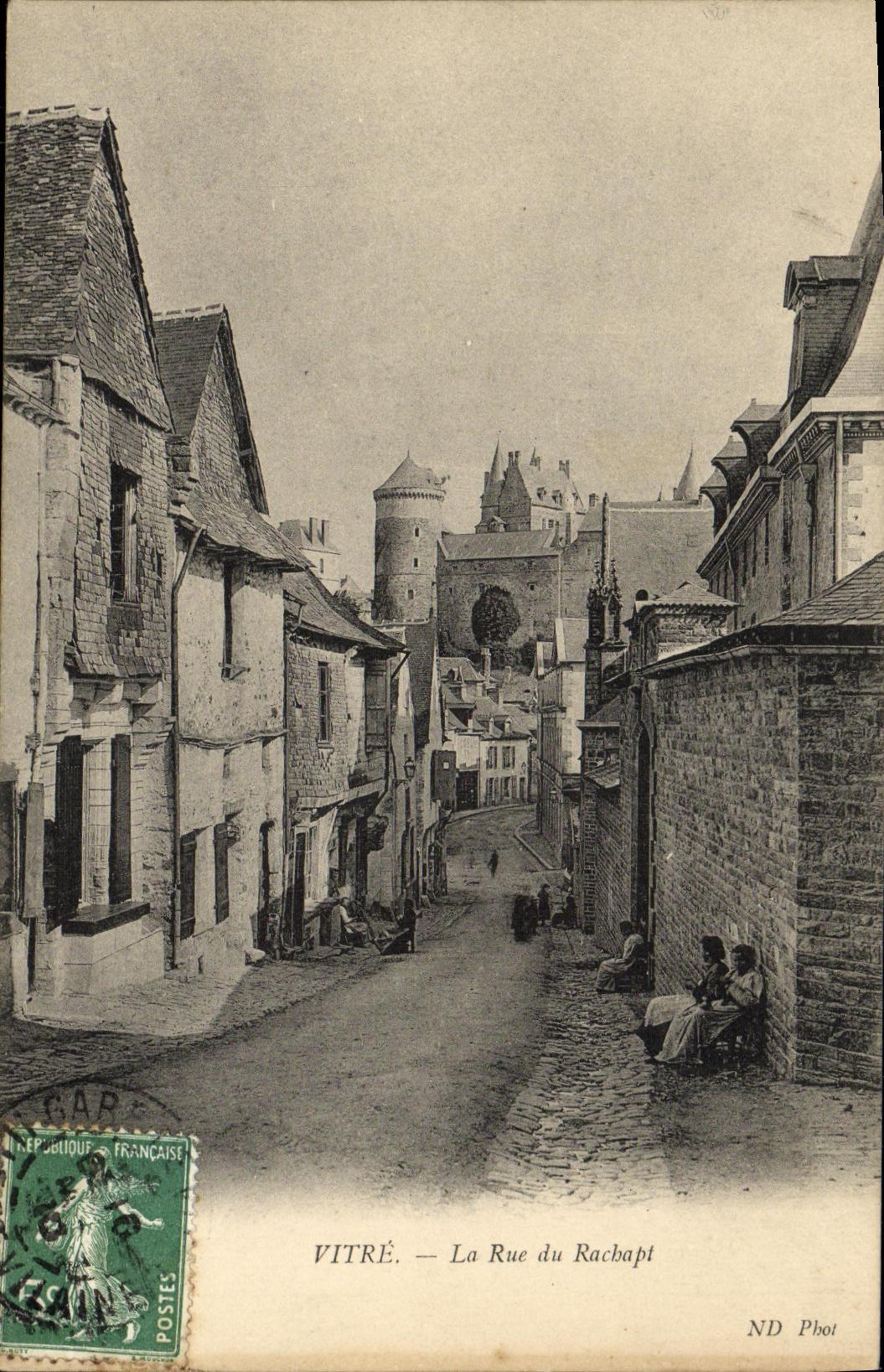 CPA Vitre La Rue Rachapt