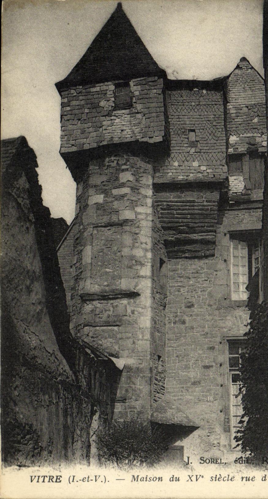 VINTAGE POSTCARD Pane House of the 15th Century street D In Bottom