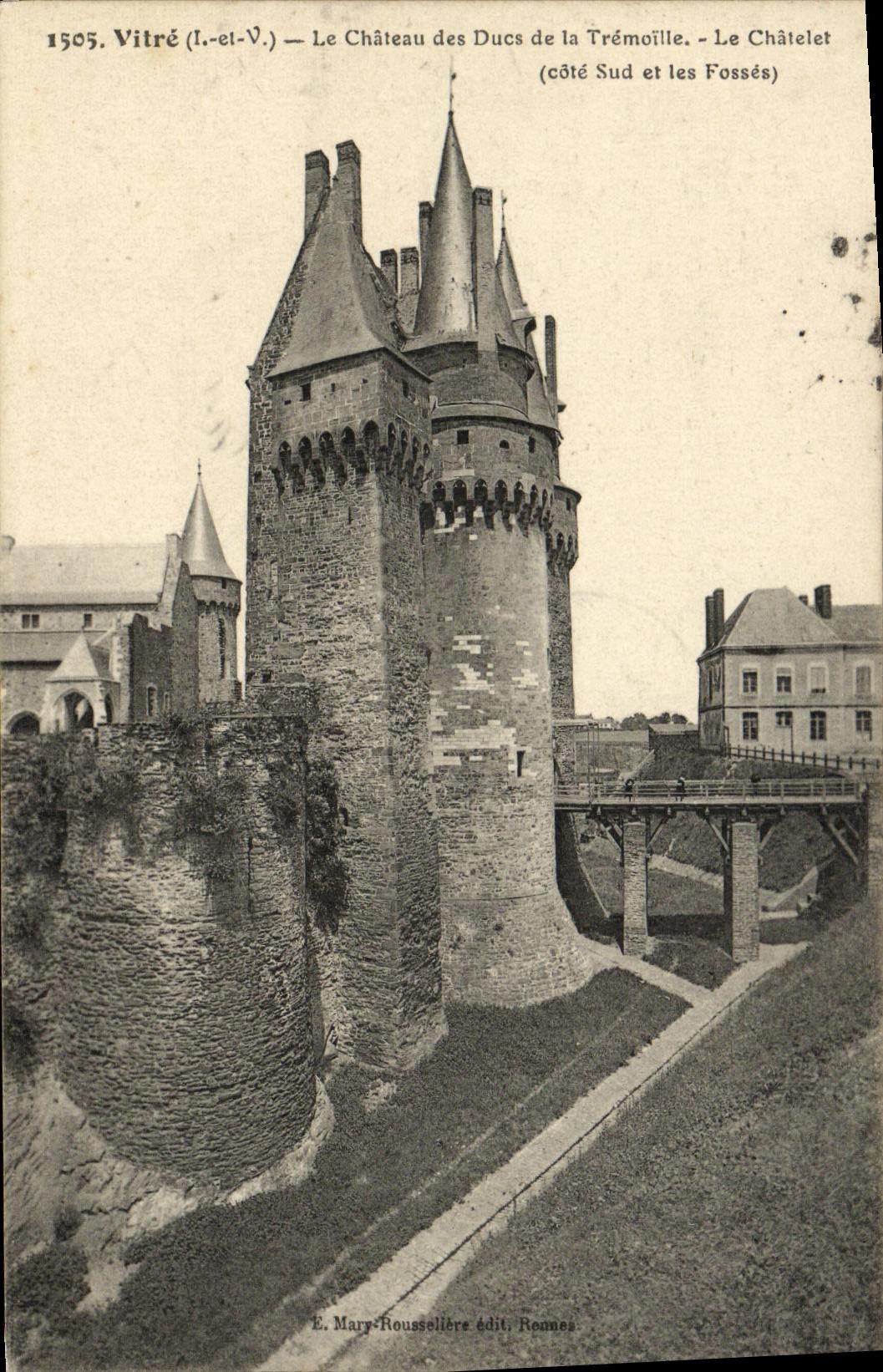 CPA Vitre Le Chateau des Ducs de la Tremoille le Chatelet