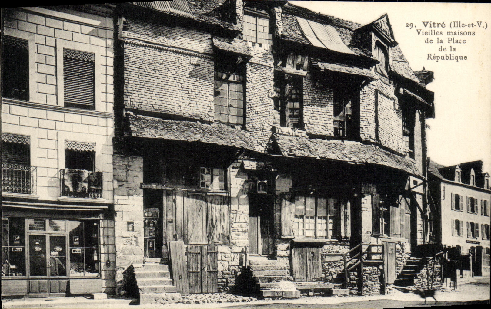 VINTAGE POSTCARD Pane Old women Houses of the Place of the Republic