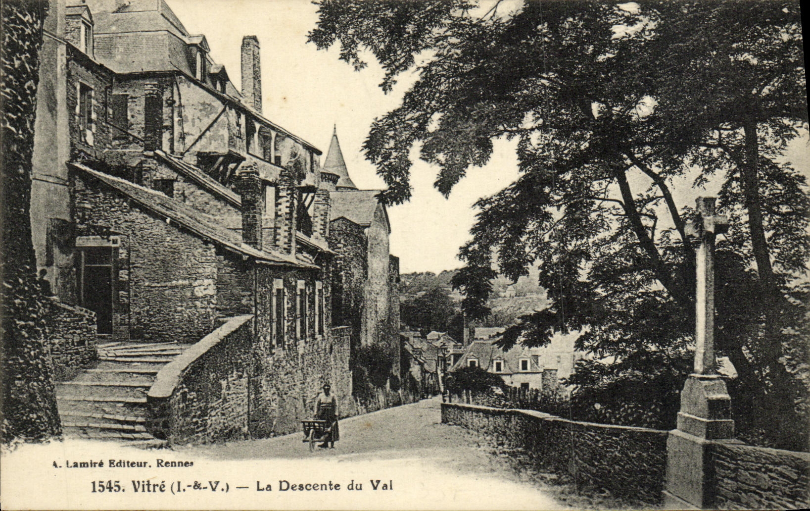 CPA Vitre Le Descente du Val