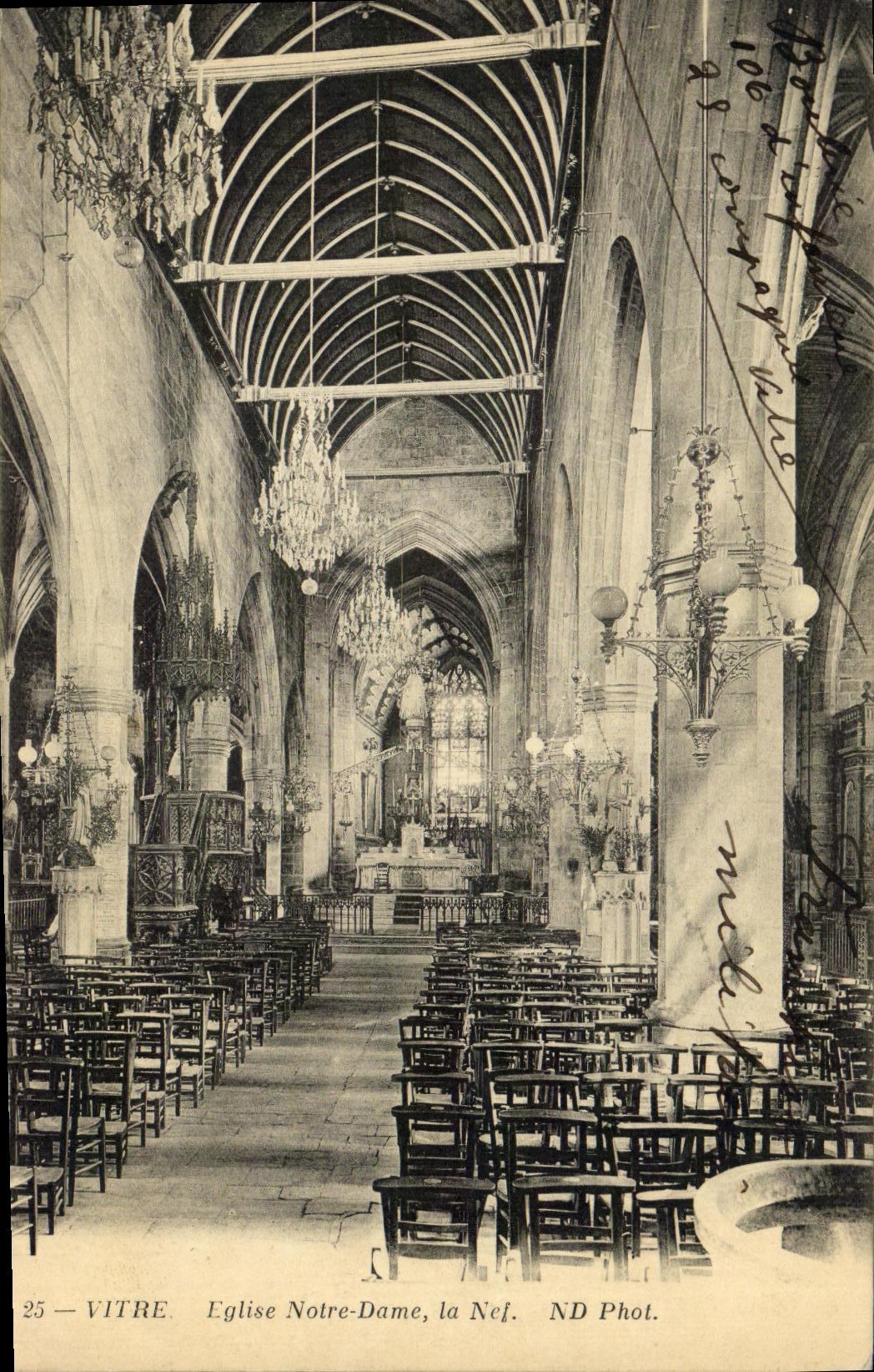 Iglesia de Notre Dame del cristal de la POSTAL de la VENDIMIA el cubo