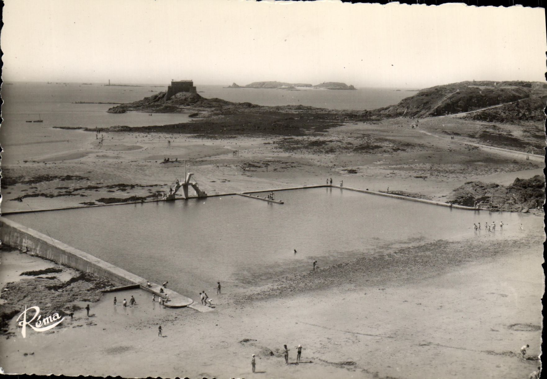 CPM Saint Malo La Piscine de la Plage de Bonsecours