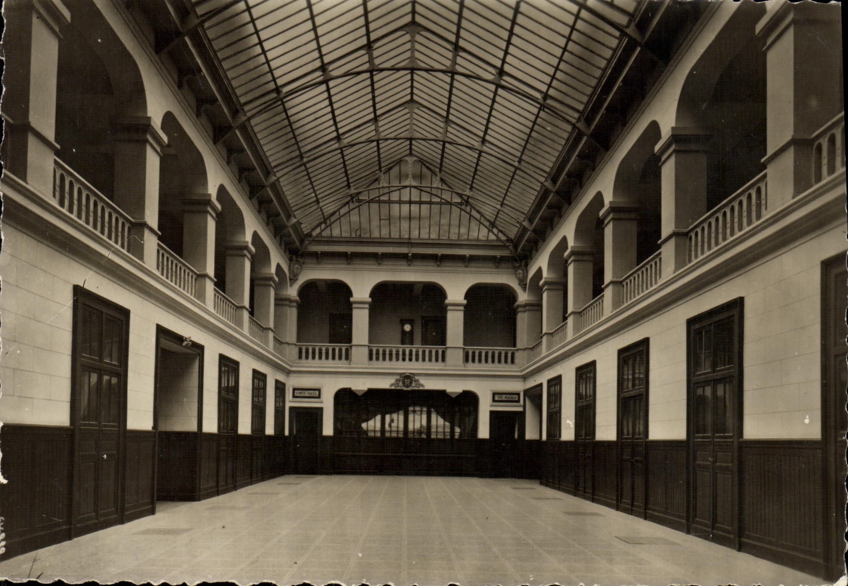 MODERN CARD Holy Malo the Hall Institution