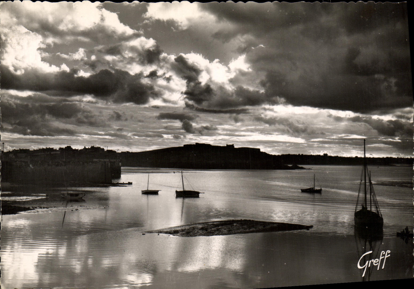 CPM St Malo Crepuscule