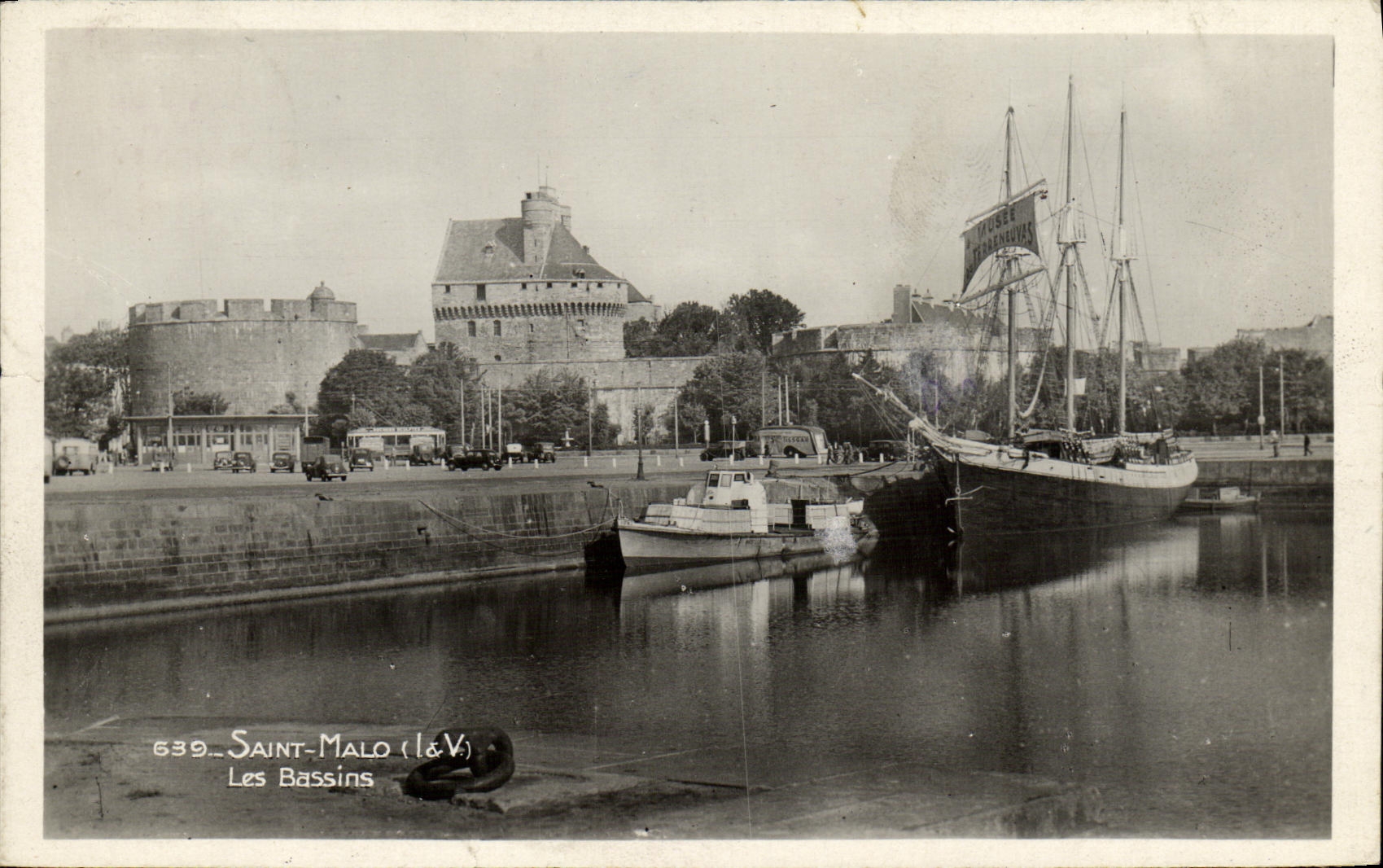 MODERN CARD St Malo the Basins Boats