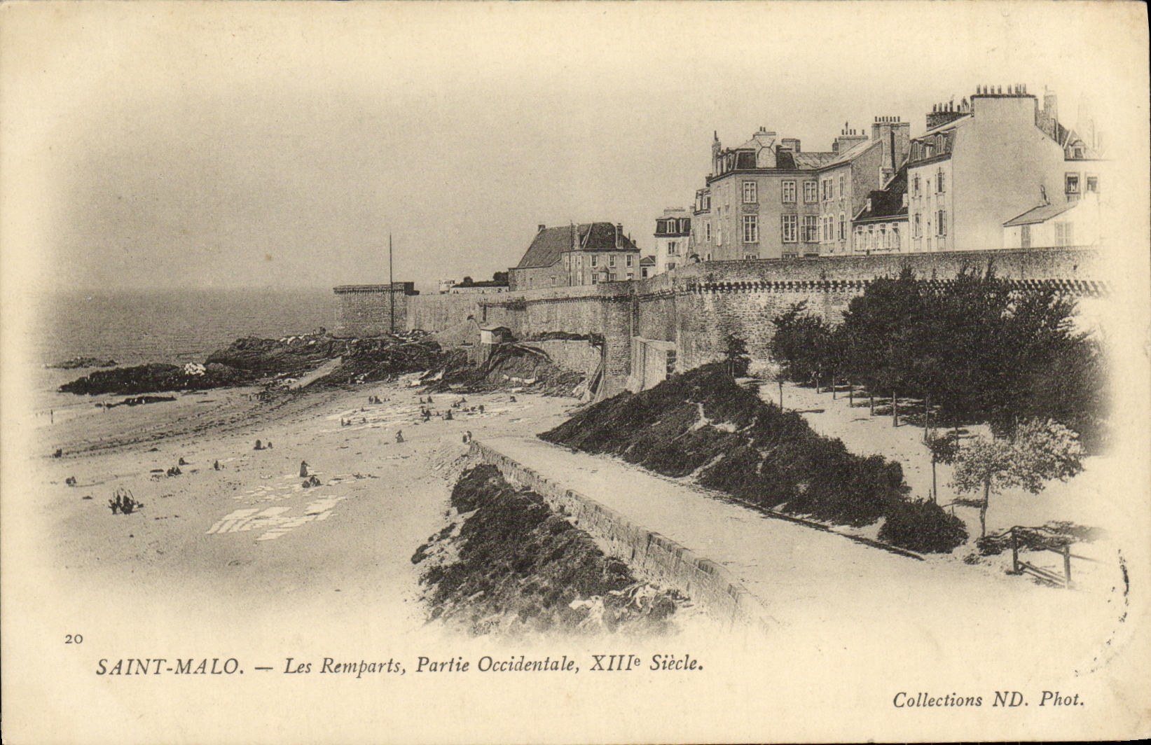 VINTAGE POSTCARD St Malo the Walls Western part