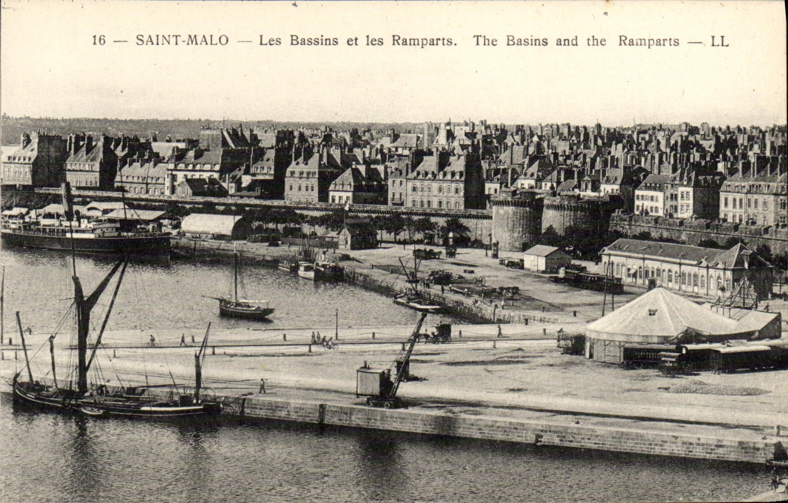 VINTAGE POSTCARD St Malo Basins and ramparts