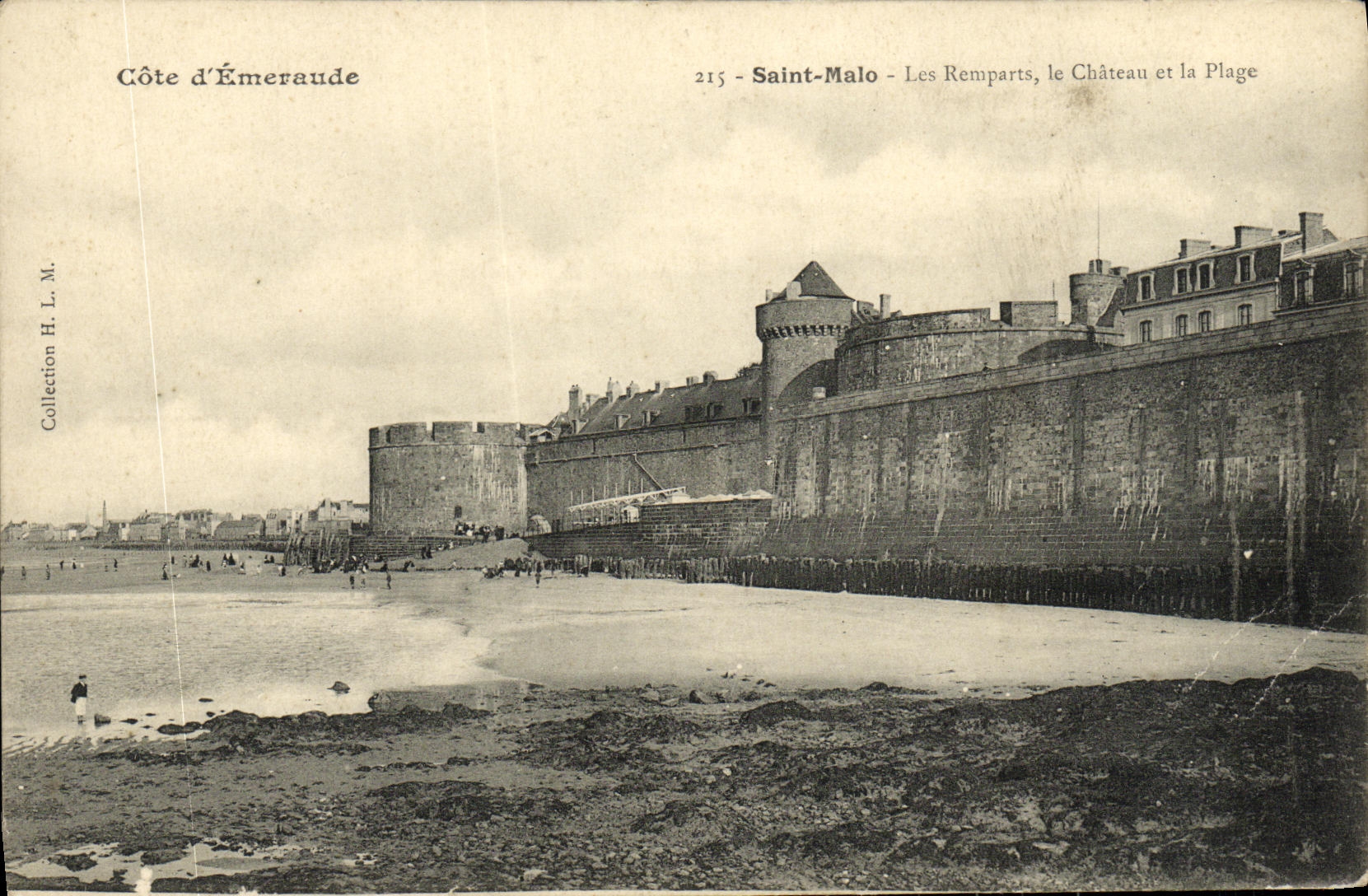 CPA Saint Malo Les Remparts Le chateau et la plage 