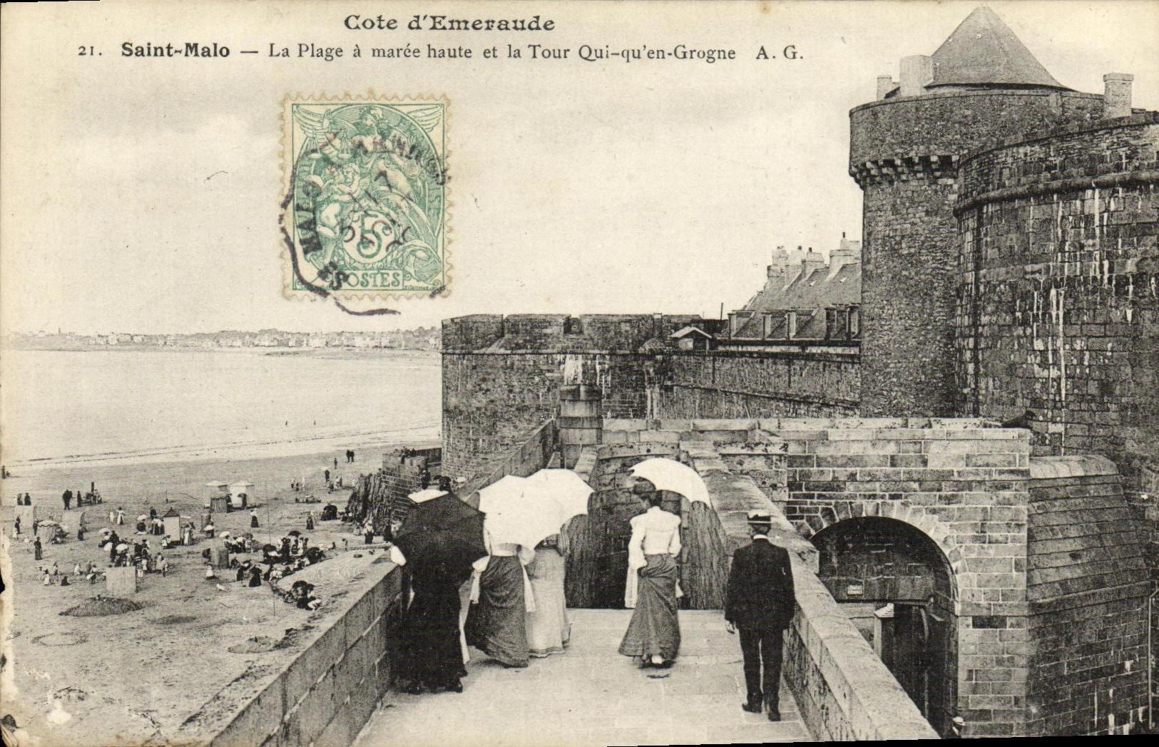 VINTAGE POSTCARD St Malo the Beach has high tide and the Tower Which qu in Grogne
