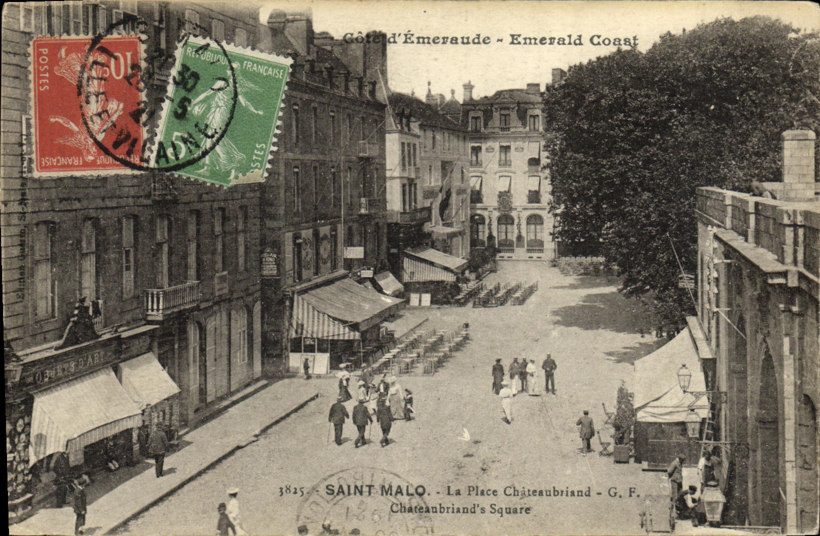 CPA Saint Malo La place Chateaubriand 