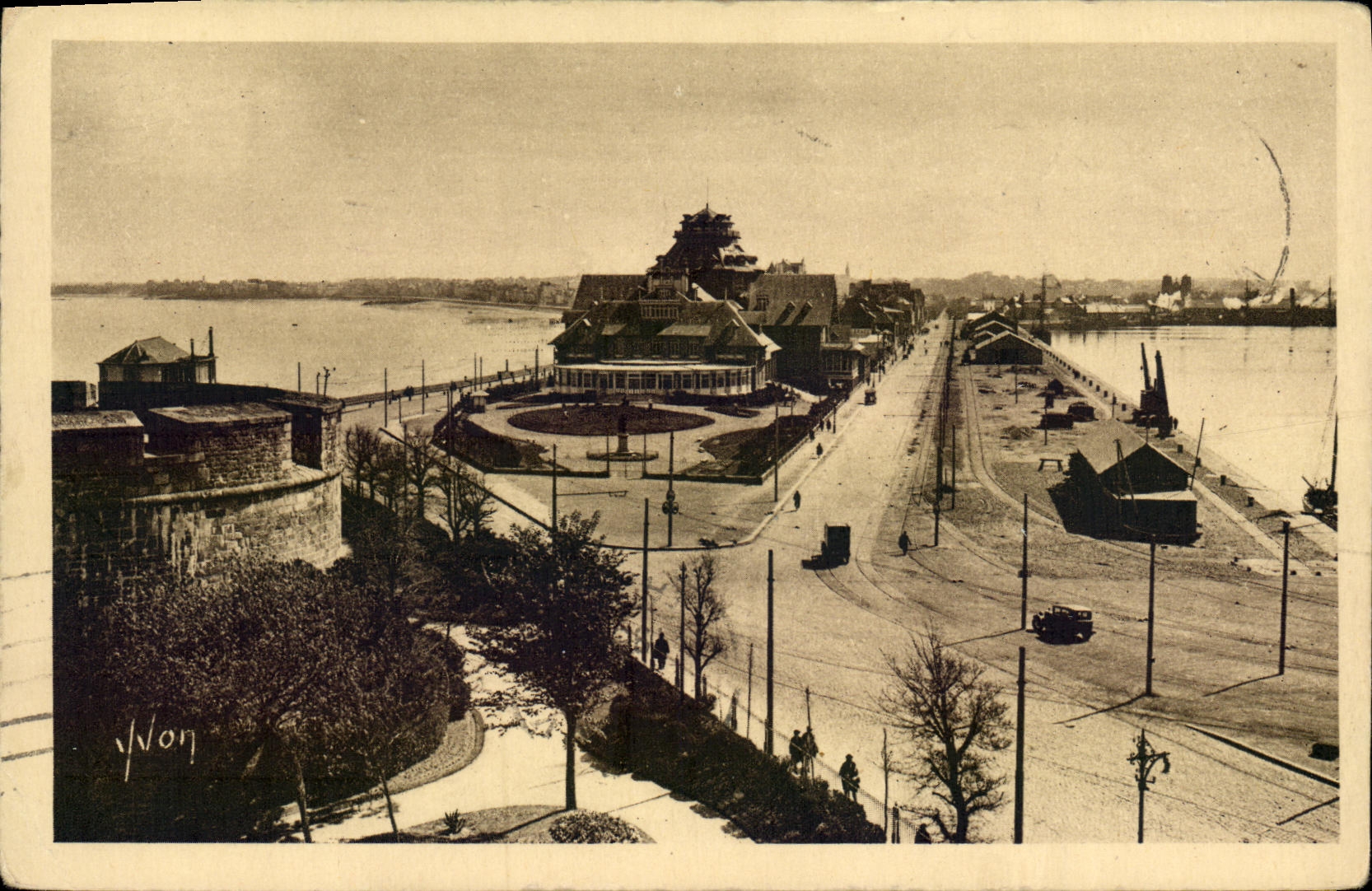 VINTAGE POSTCARD St Malo the casino seen of the castle