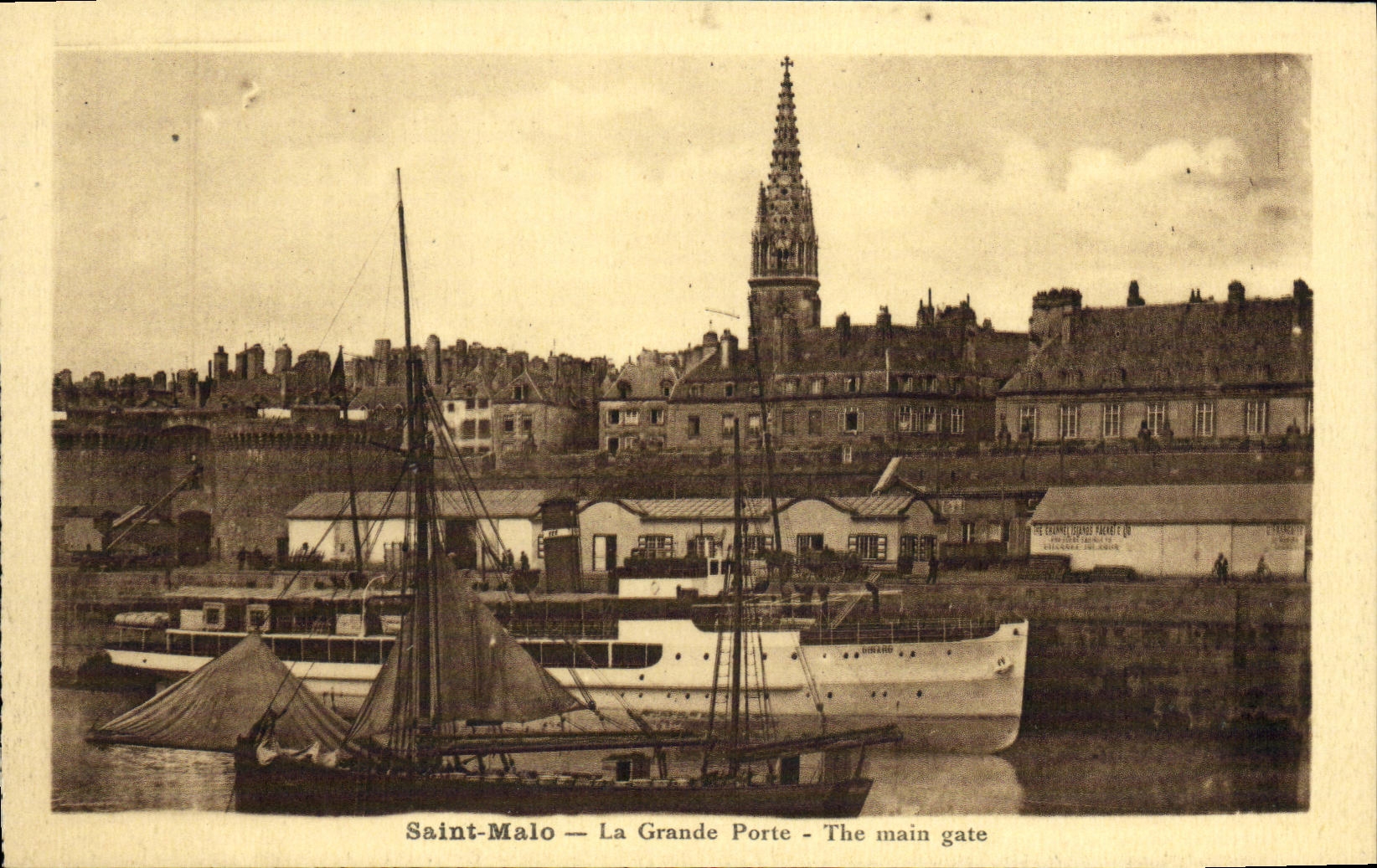 CPA St Malo La Grande Porte Bateau