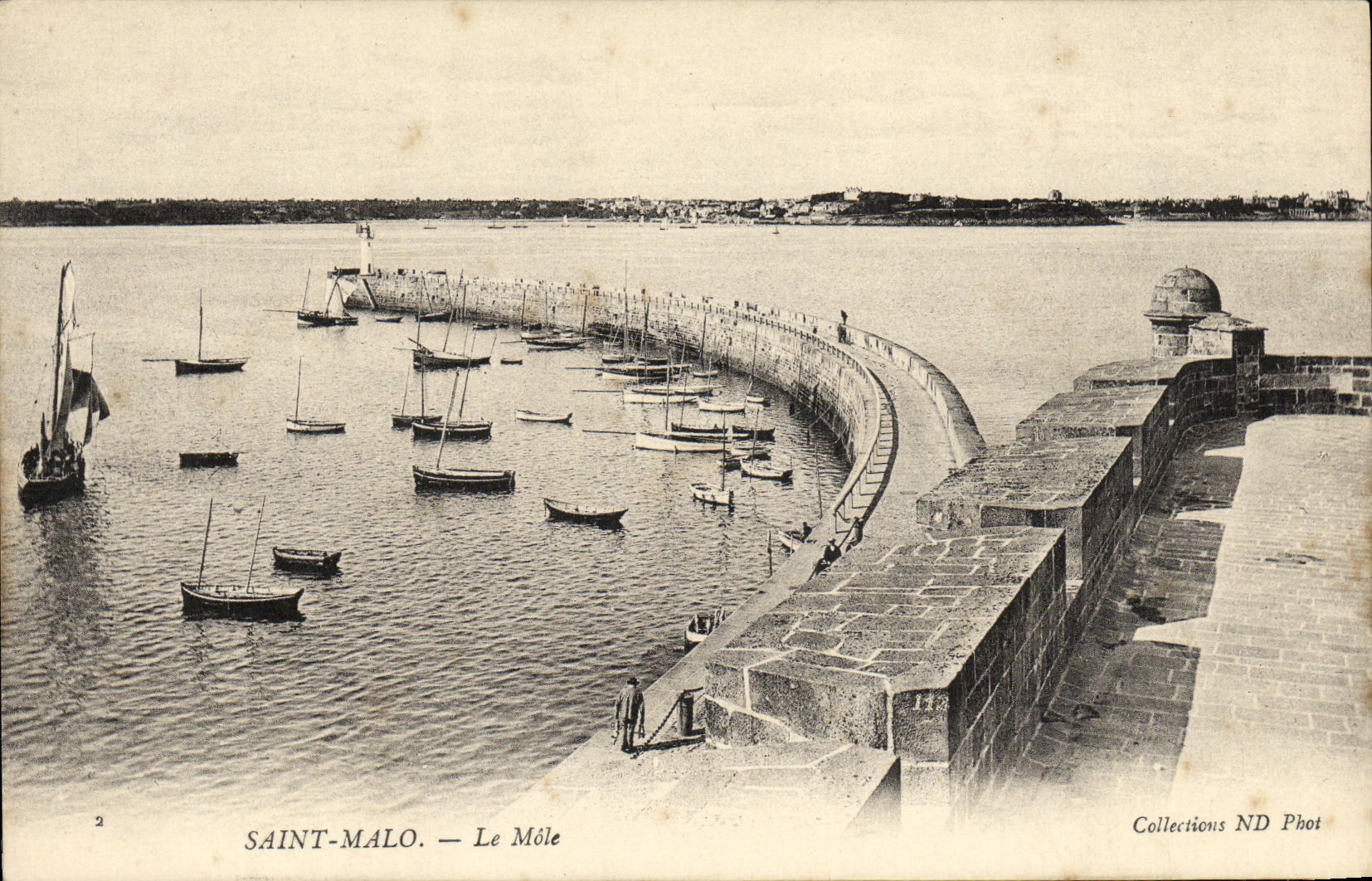 CPA Saint Malo Le Mole Bateaux 