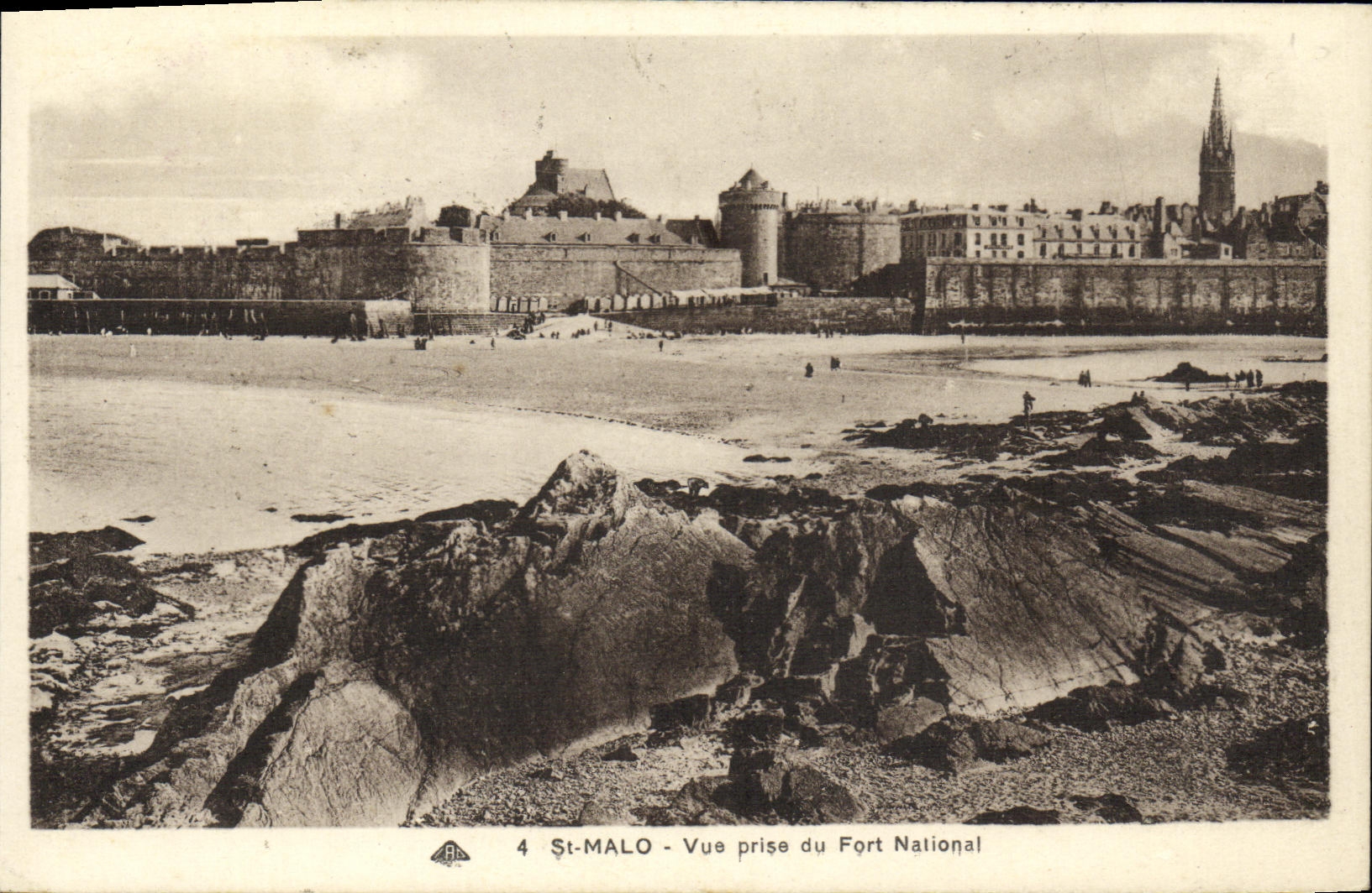 CPA Saint Malo Vue Prise du fort National