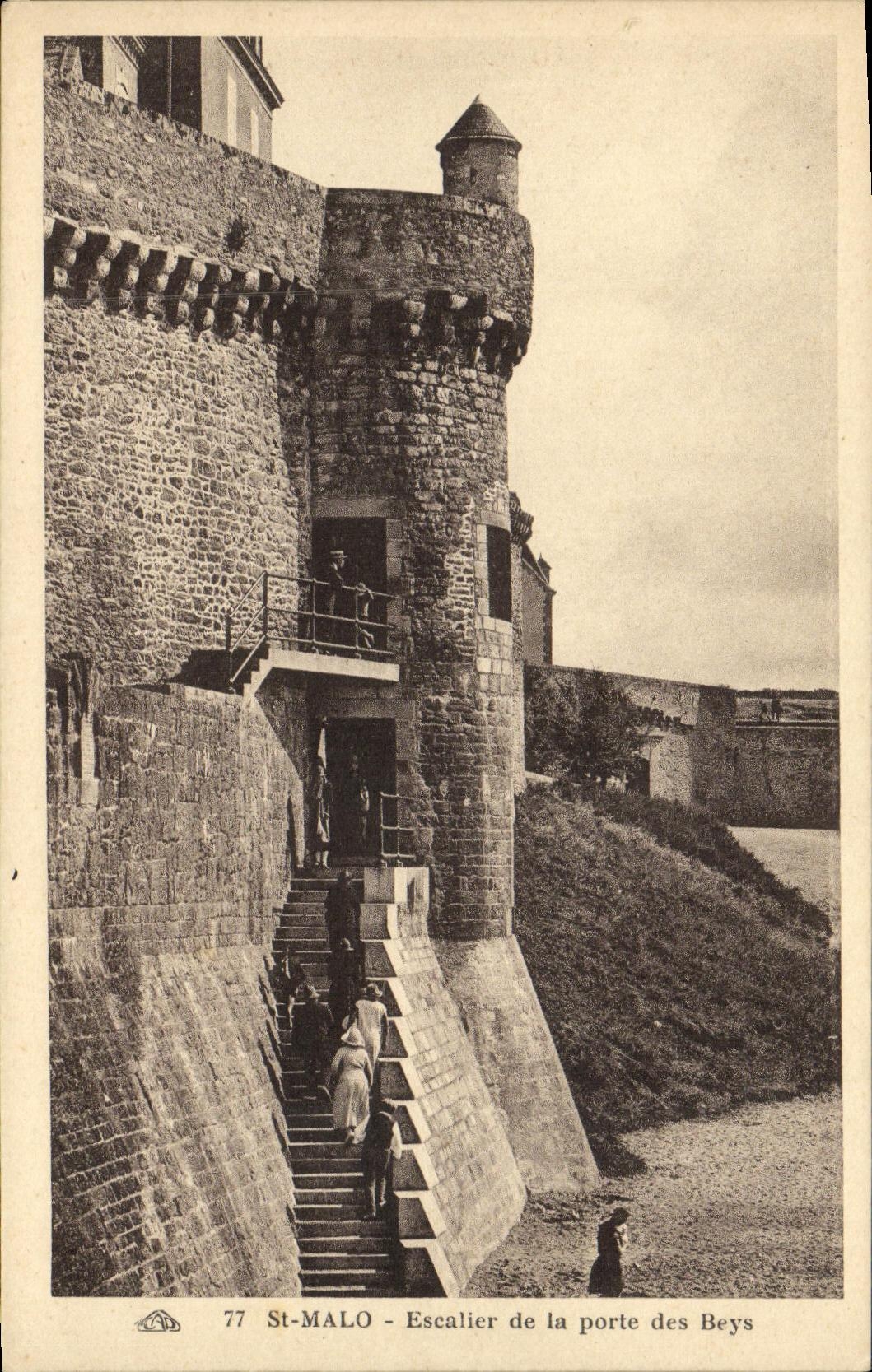 VINTAGE POSTCARD Holy Malo Staircase of the Gate of the Beys