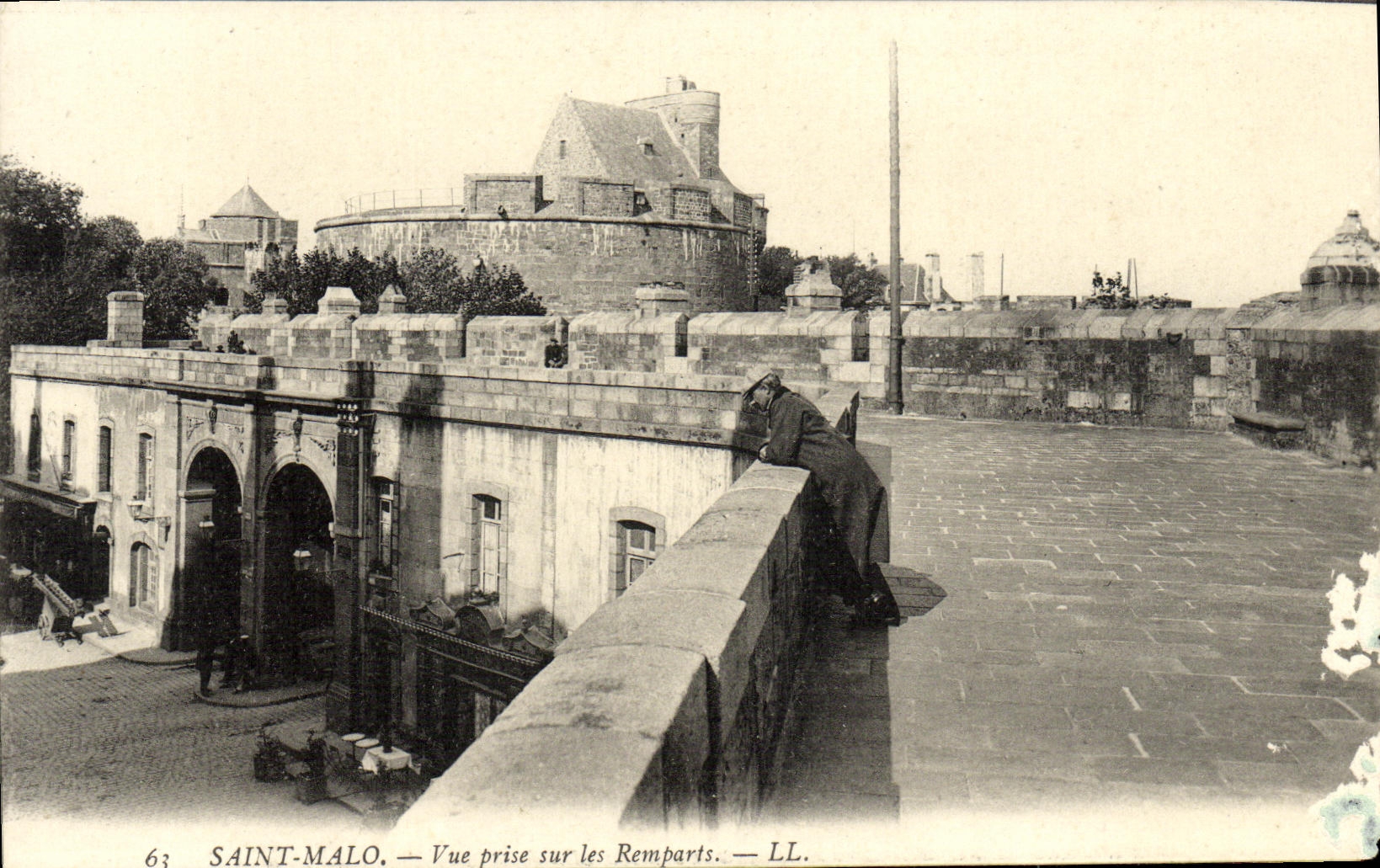 VINTAGE POSTCARD Holy Malo Seen from On the Walls