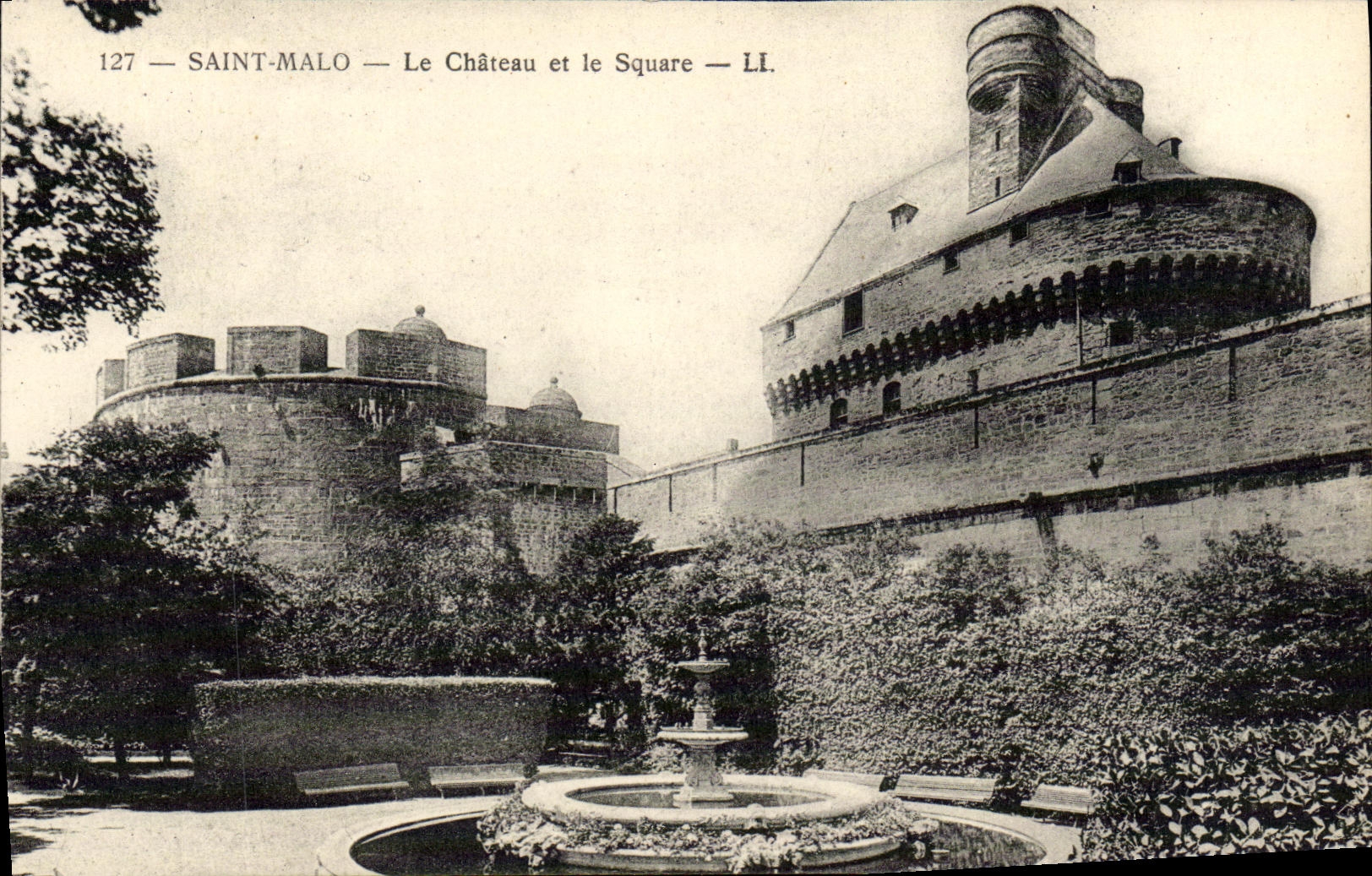 VINTAGE POSTCARD Holy Malo the Castle and the Public garden