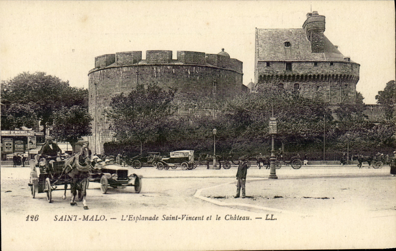 VINTAGE POSTCARD Holy Malo L esplanade Holy Vincent and the Castle