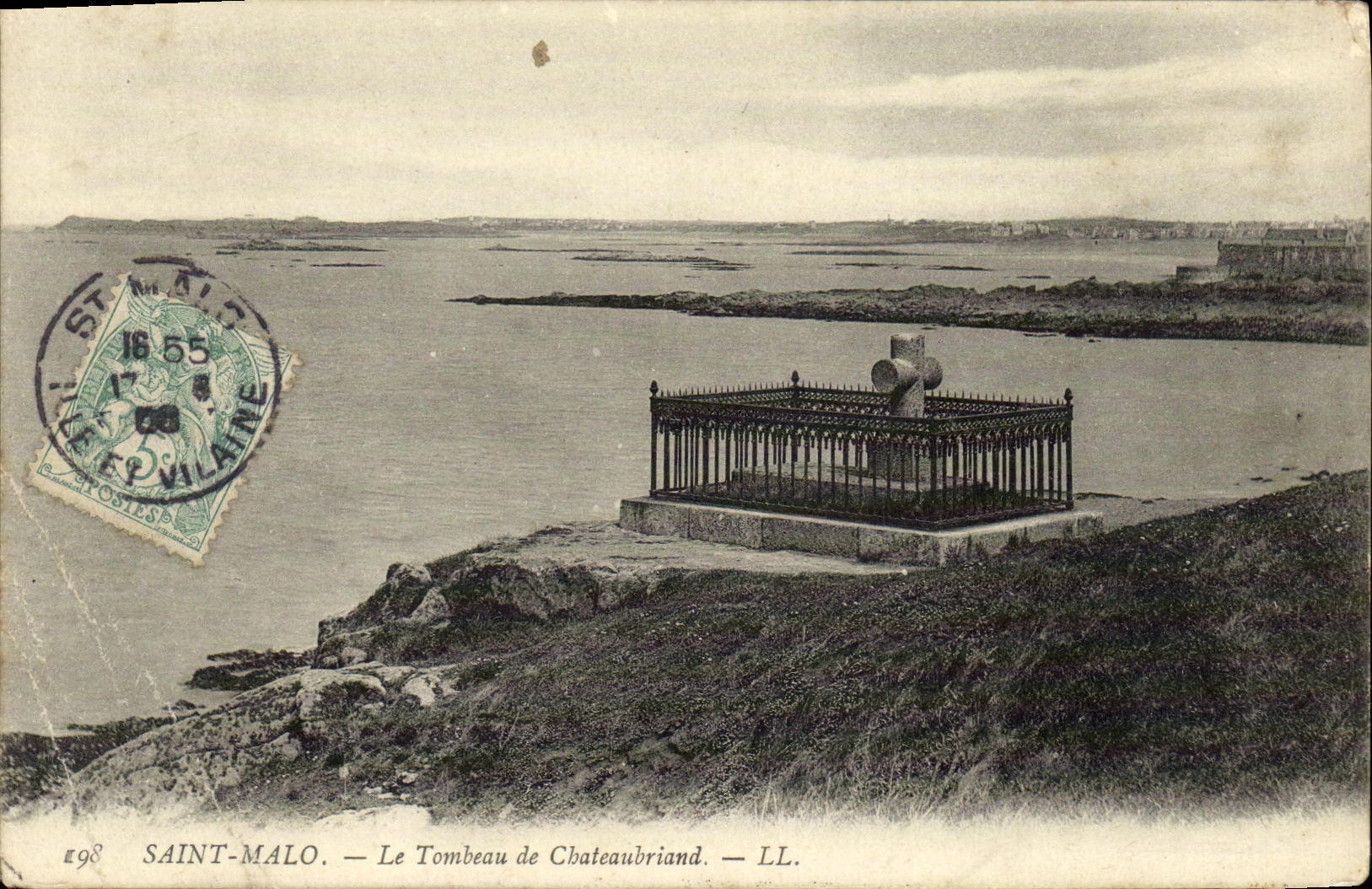 CPA Saint Malo Le Tombeau de Chateaubriand