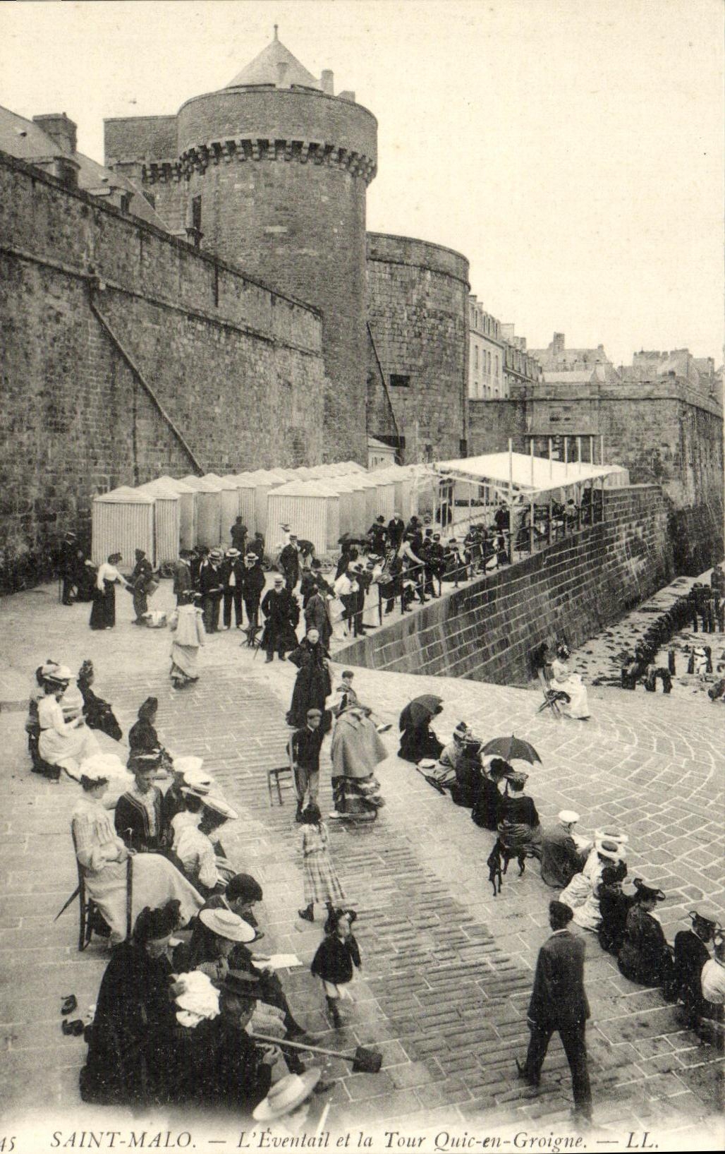 VINTAGE POSTCARD Holy Malo L Range and the Quic Tower in Groigne