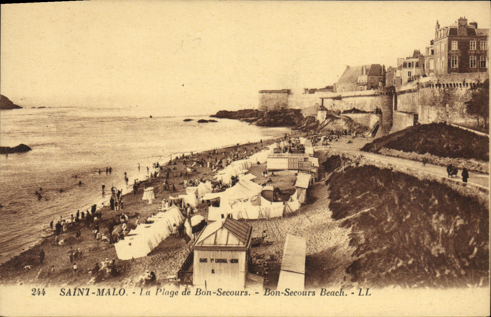 VINTAGE POSTCARD Holy Malo the Beach of Good Helps