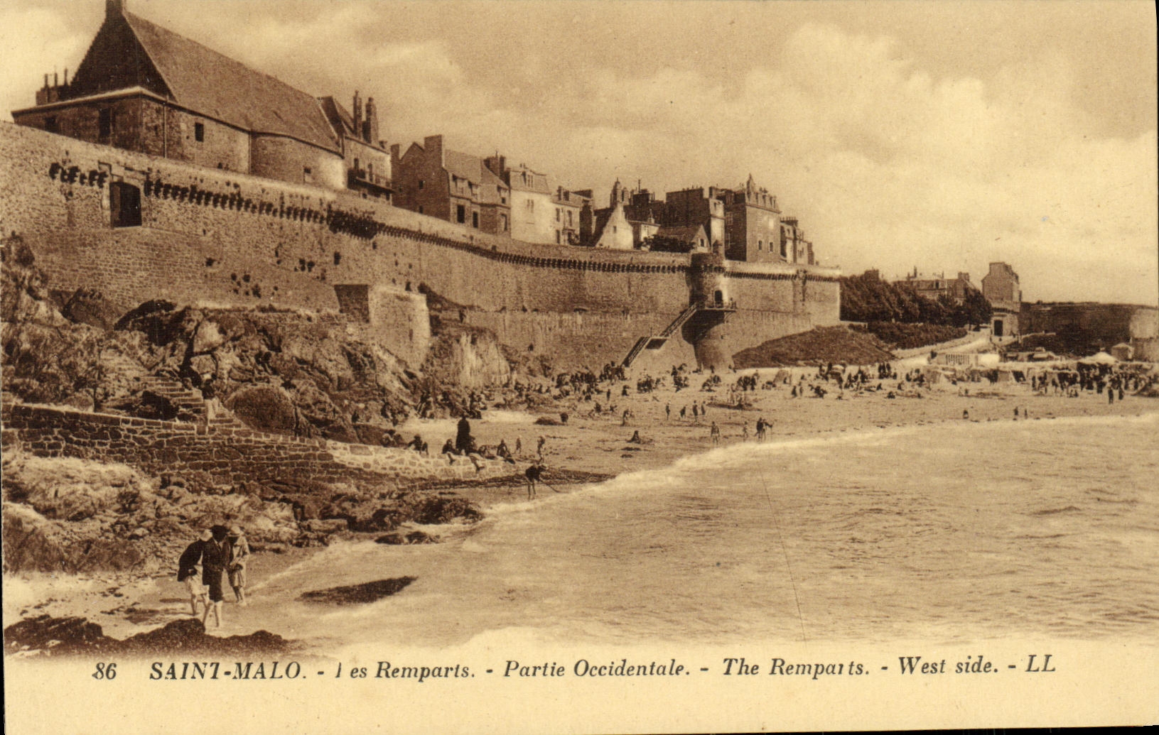 CPA Saint Malo Les Remparts Partie Occidentale