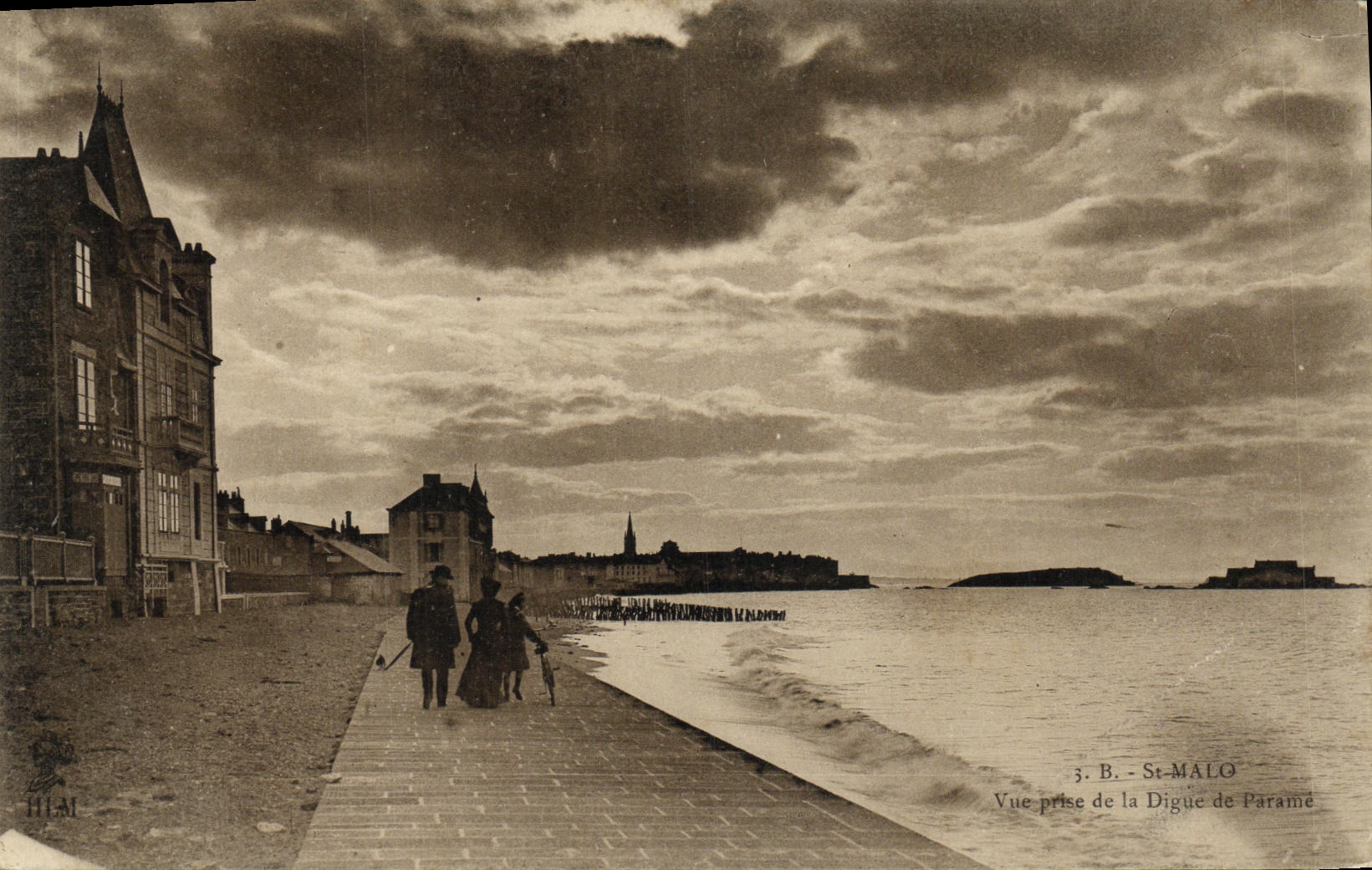 CPA St Malo Vue prise du la Digue de Parame