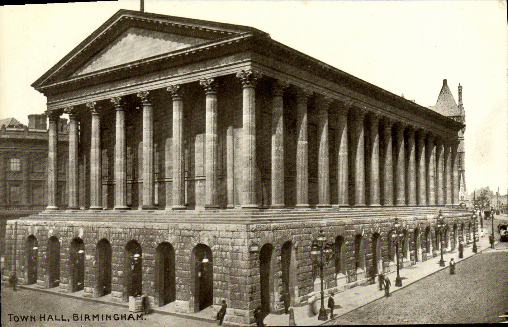 VINTAGE POSTCARD Town Birmingham Hall