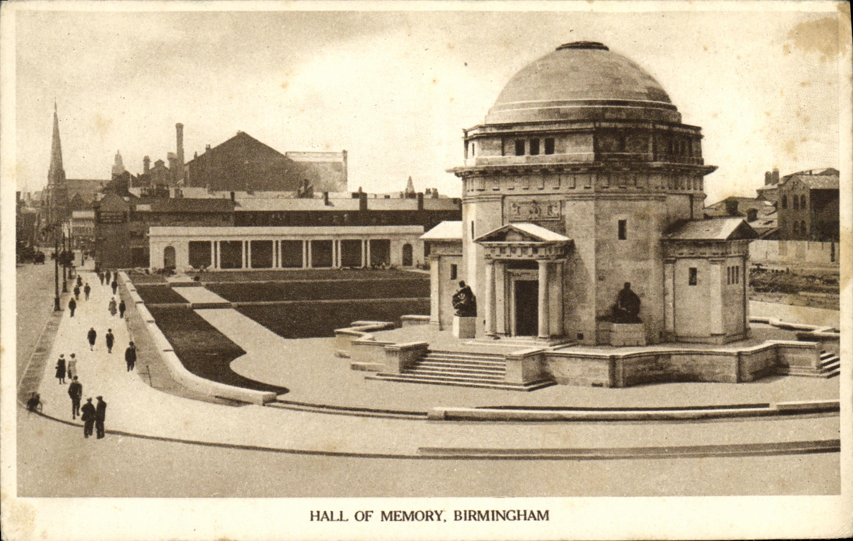 VINTAGE POSTCARD Hall off Memory Birmingham