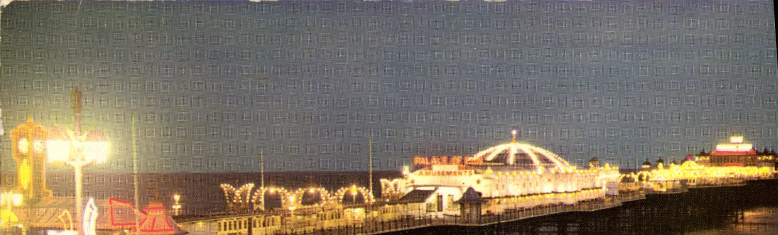 MODERN CARD De luxe hotel Pier by Night Brighton