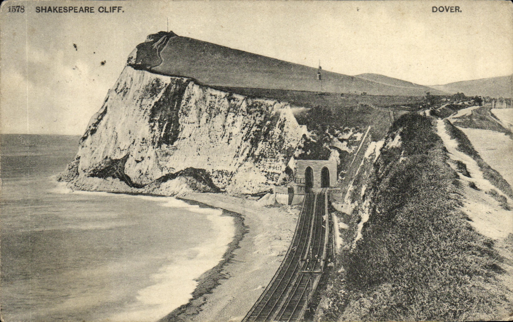 VINTAGE POSTCARD Dover Shakespeare Cliff