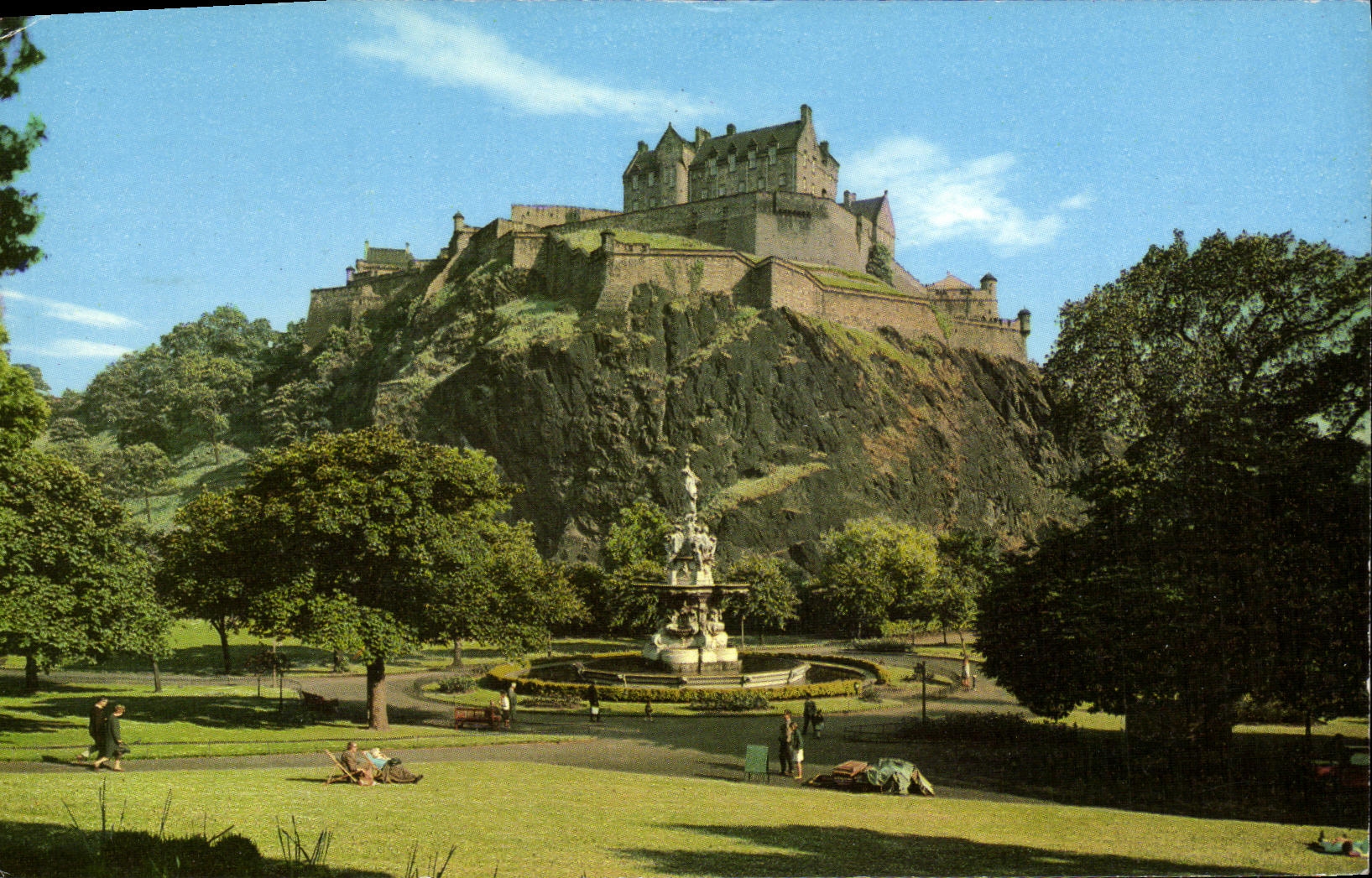 MODERN CARD Edinburgh The Castle