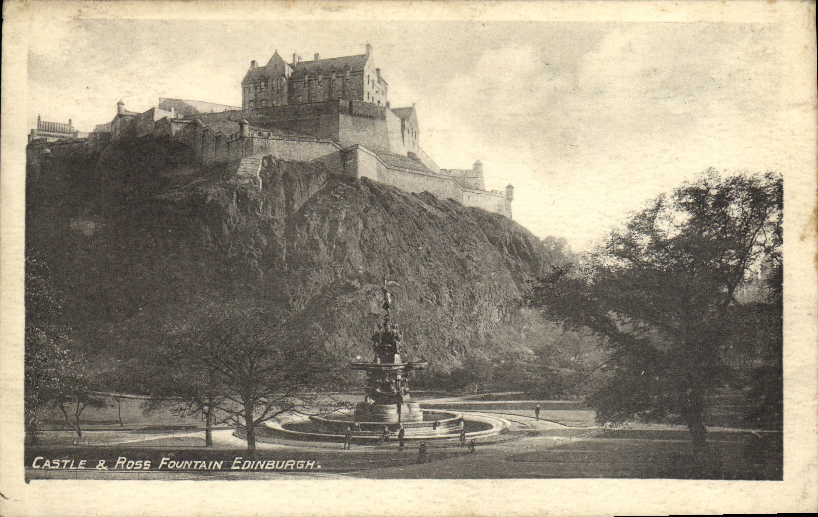 Fuente de Ross del castillo de Edimburgo de la POSTAL de la VENDIMIA