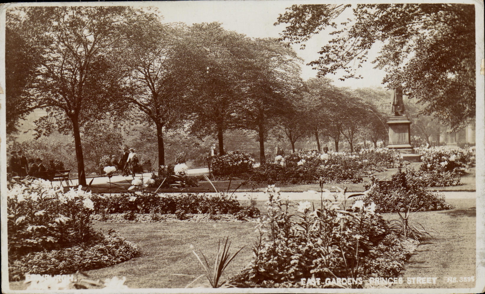 Principes del este Street Edimburgo de los jardines de la POSTAL de la VENDIMIA