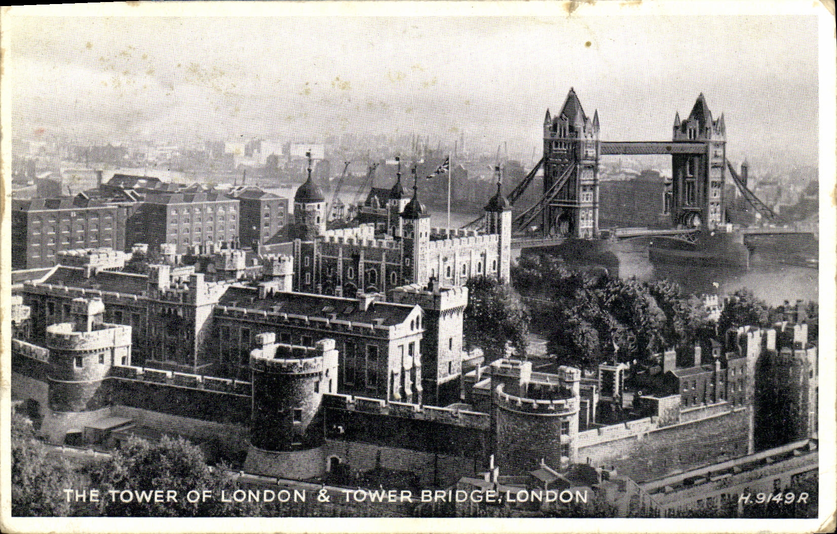 CPA London The Tower of London and tower bridge 