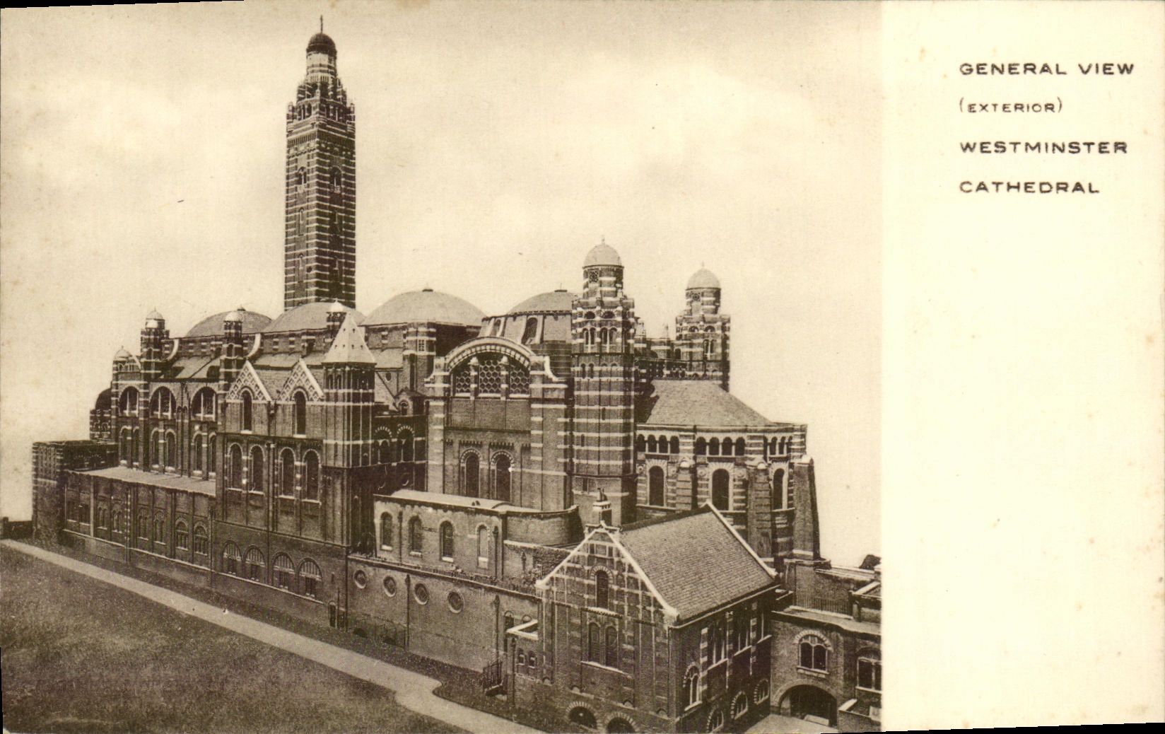 VINTAGE POSTCARD General London View Cathedral