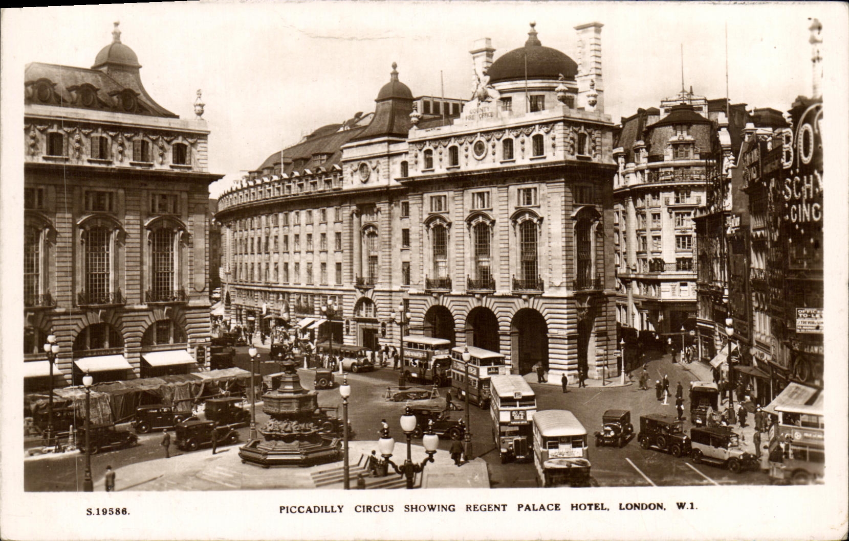 CPA London Piccadilly Circus showing Regent Palace Hotel 
