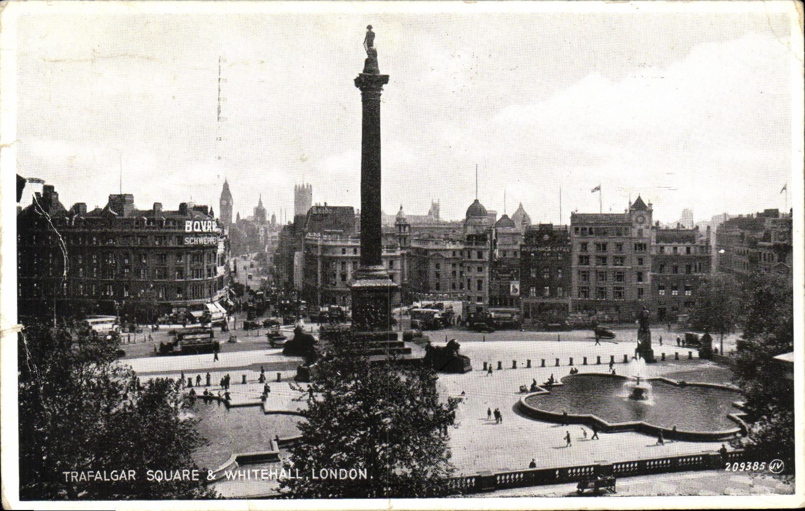 VINTAGE POSTCARD London Trafalgar Whitehall Public garden