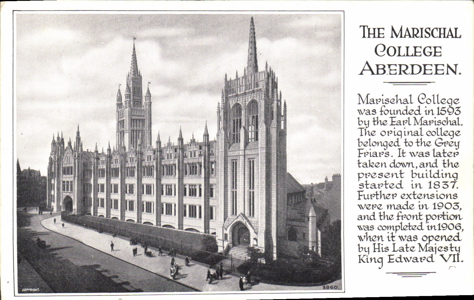 VINTAGE POSTCARD Aberdeen The Marischal College