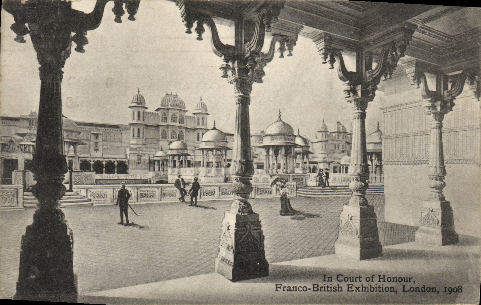 CPA London Franco British Exhibition 1908 In court of honour